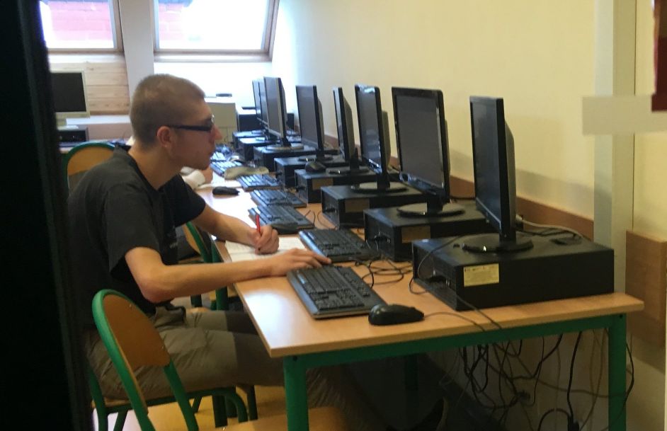 Sporządzanie analiz i sprawozdań